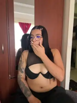 maaddyXXX webcam