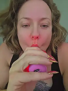 julimonroe webcam
