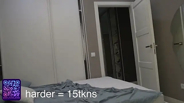 sisichki_pisichki webcam