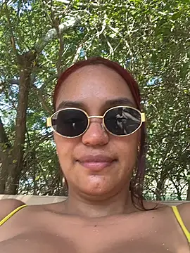Sara-77 webcam