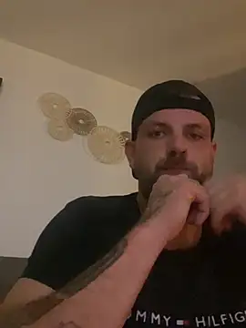 madmiki webcam