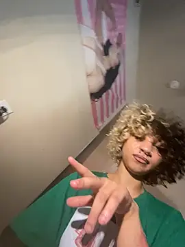 Creolegirl19 webcam