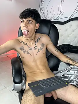 Tommy_valverde webcam