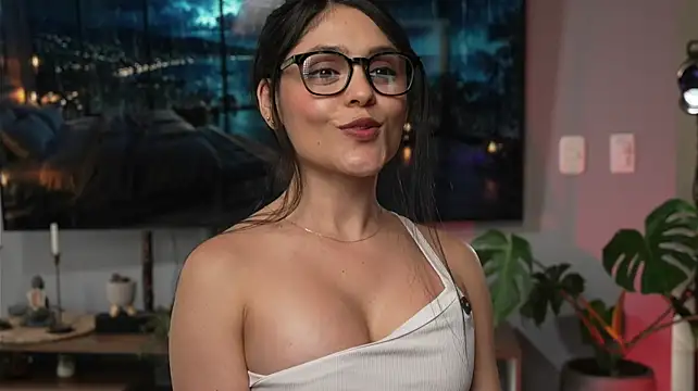 Danna-Saenz live sex cam