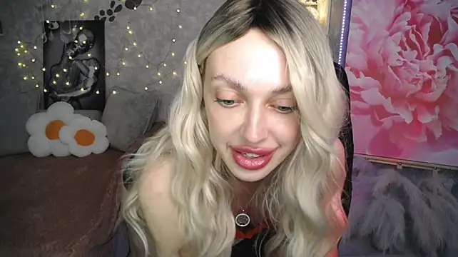 NickyAdamidi webcam
