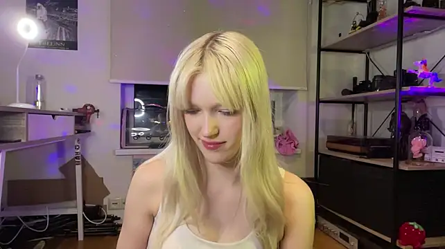 ShoshanaNogueras webcam