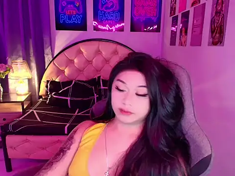 SexxyTsLoverr webcam