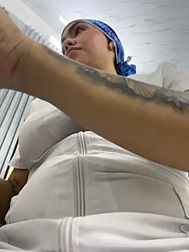 daniela-sexy (F young) - Sit on my face without panties