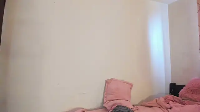 Lucy_Doll85 webcam