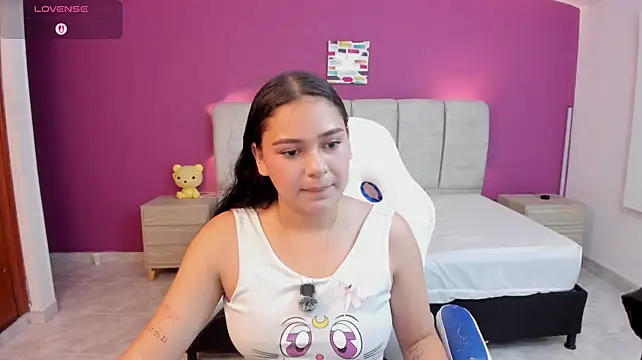 Littlee_Noemi webcam