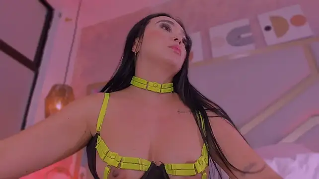 Samantha-Pardo live cam on StripChat