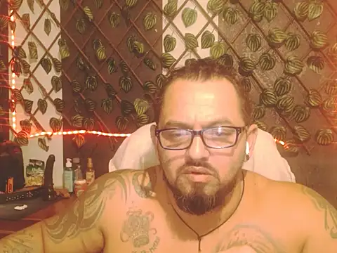 mr_wolf46 live cam on StripChat