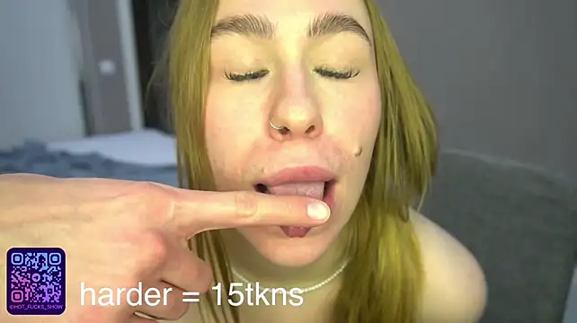 sisichki_pisichki live webcam