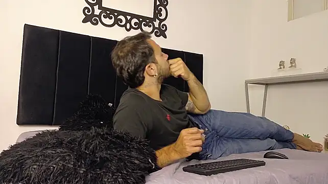 Santhiago_Jonnes webcam