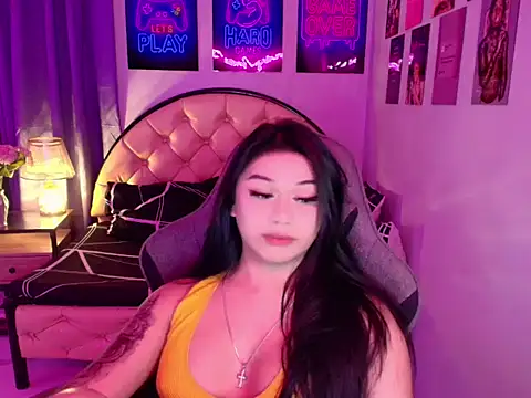 SexxyTsLoverr webcam
