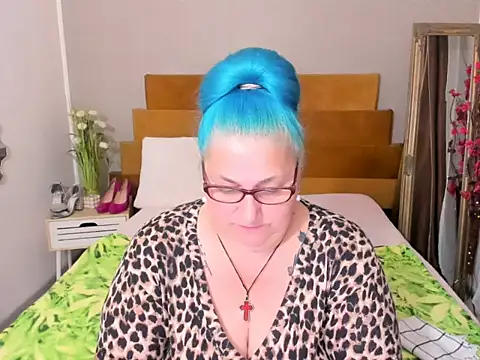 Sugarmommy_69X webcam