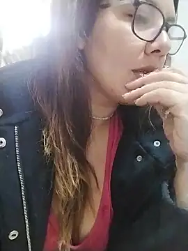 shio_26 live cam on StripChat