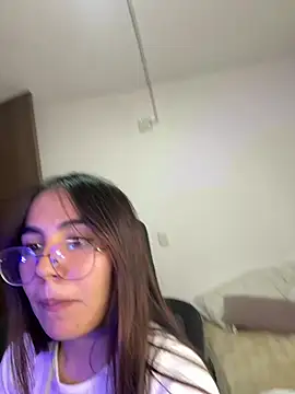 abbyyandmaxx live cam on StripChat