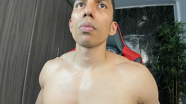 Erik_castle webcam