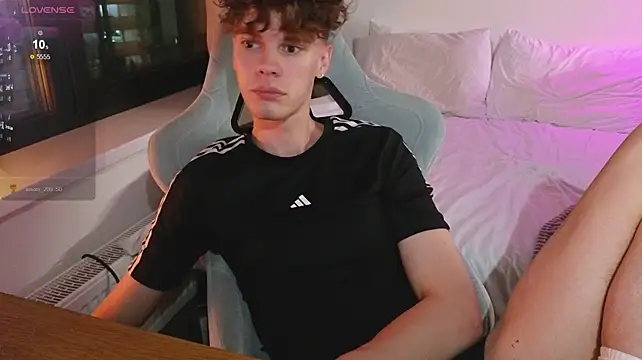 cute_thomas webcam