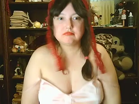 CarrieQPeach webcam