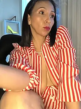 Mrsvictoriaaa hand job webcam girl
