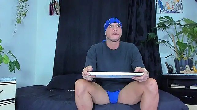 Adam_Borsalino webcam