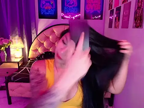 SexxyTsLoverr webcam
