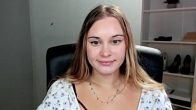 kitty_valeria webcam