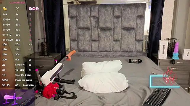 LeoMonnroe webcam