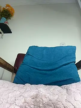 LilaRvsh webcam