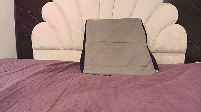 kissme_luna webcam