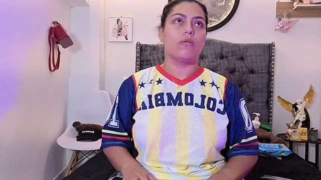 kyana_cream webcam