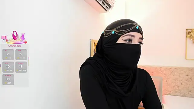 _malak (Ask my age) - Apply oil to the breasts🍒