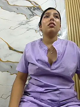 babysaritaa (F teen) - shows tits full of oil