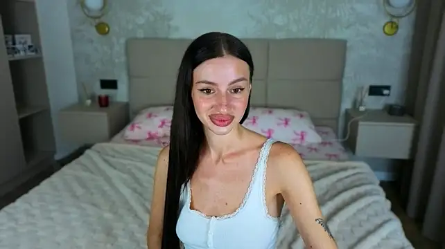 Snow_WhiteeeX live cam on StripChat