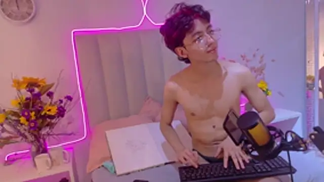 Twink_Sebas7