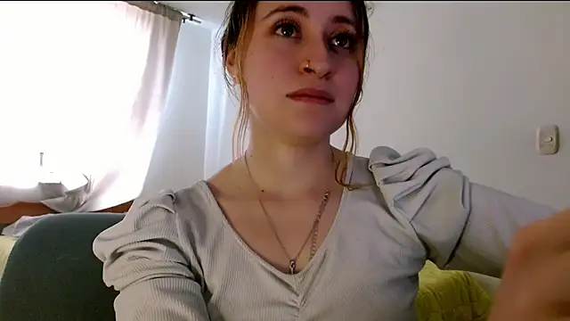 Juls_winter_ live cam on StripChat