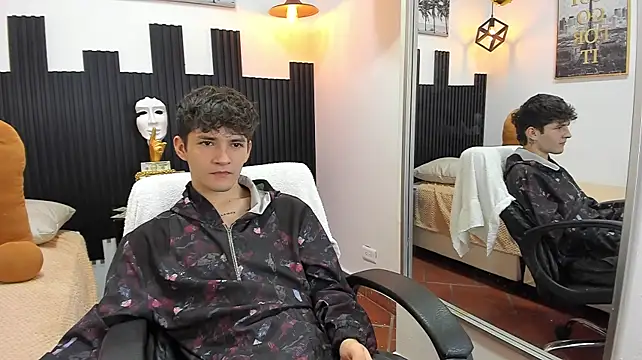 trevor_mob live cam on StripChat