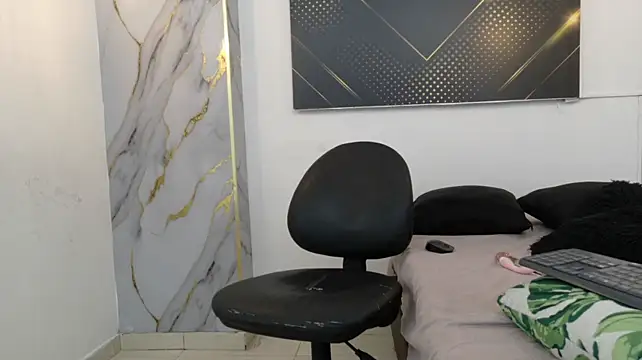 Antonella_Gomez75 webcam