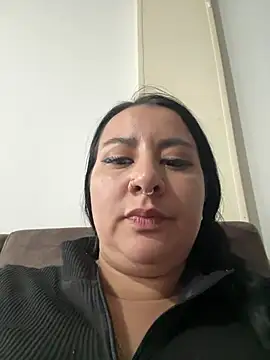 Abril_Luv webcam