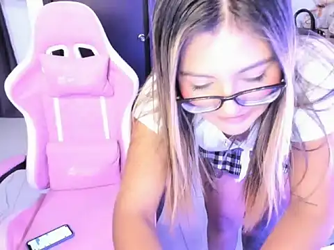 cristina697 webcam
