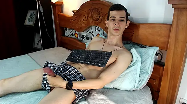 Brandon_Wolf webcam