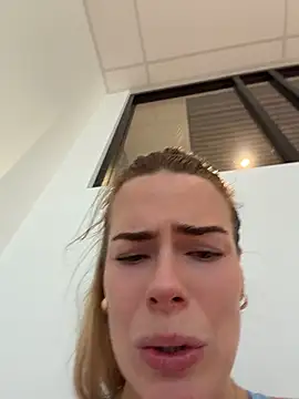 oliviafranciis webcam