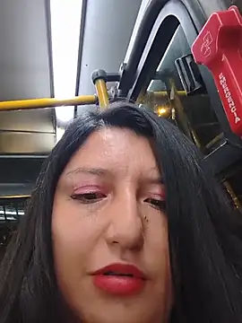 Melany_daring