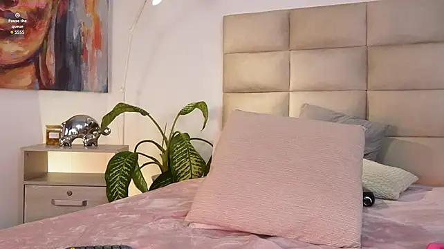 Sarah_GothicGirl live sex cam