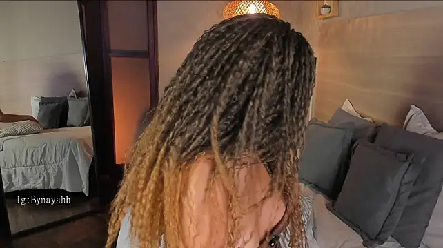 nayah__ webcam