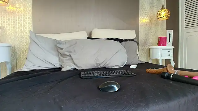 Tiifany_Baker webcam