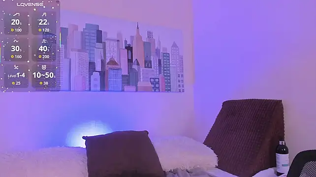 MollyJones_ webcam