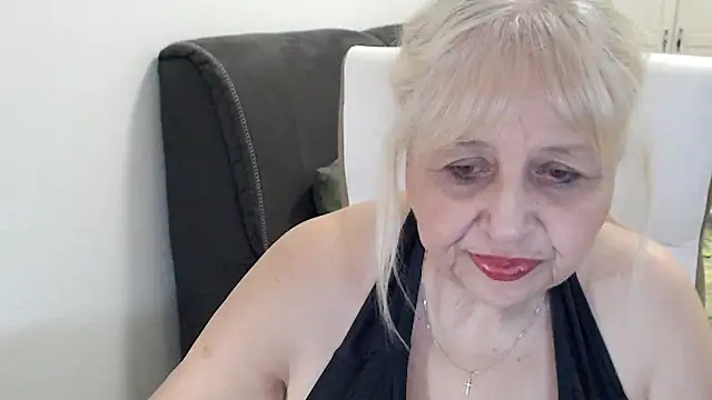 SusiLifeXXX webcam